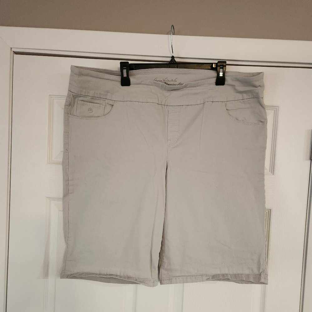 Gloria Vanderbilt Amanda Bermuda Shorts